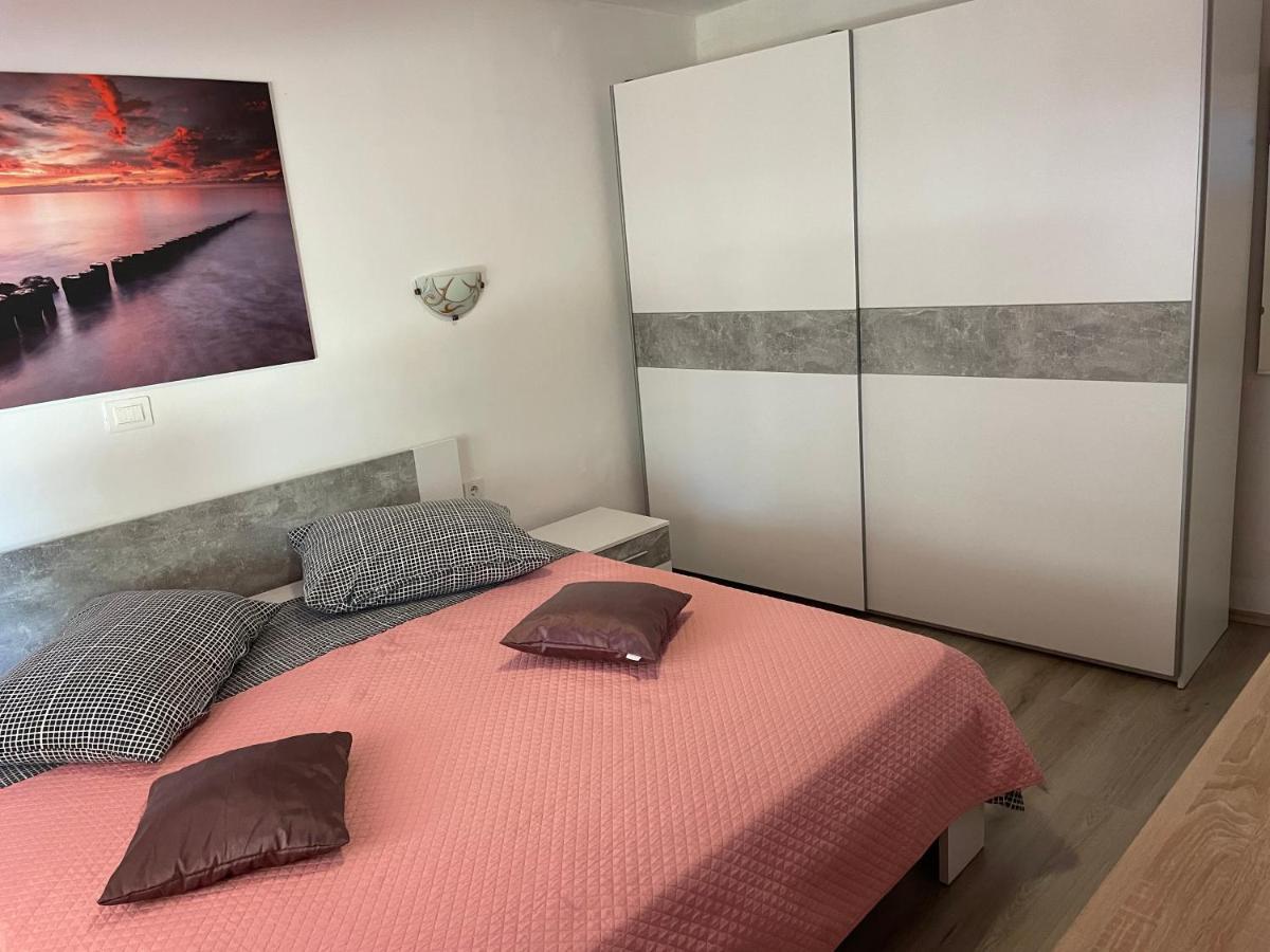 Apartment Jonas Rovinj Bagian luar foto